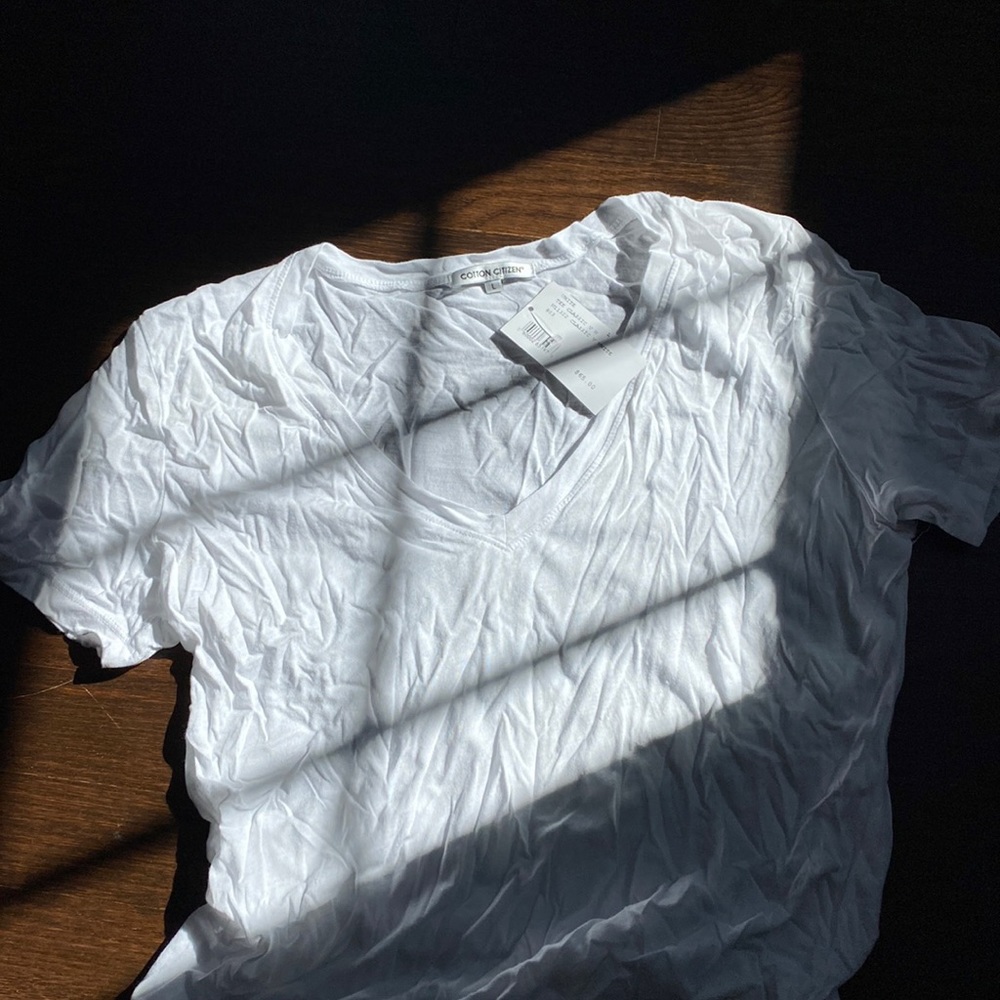 Cotton citizen. Classic V white tee